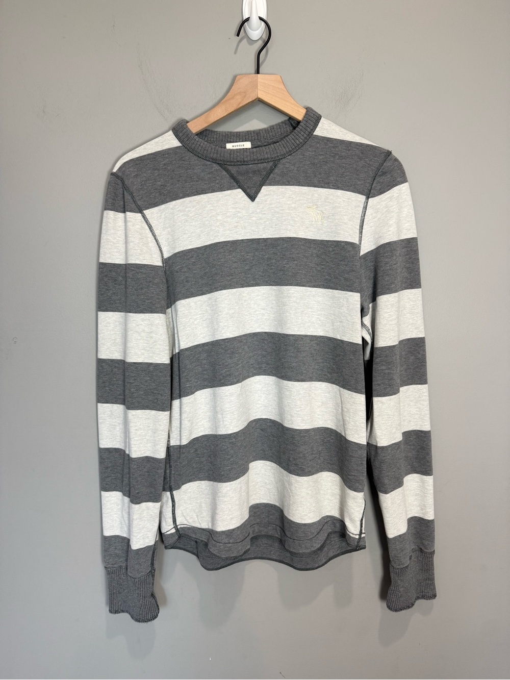 Abercrombie & Fitch Gray Striped Crewneck Muscle Sweatshirt Men's Large Soft